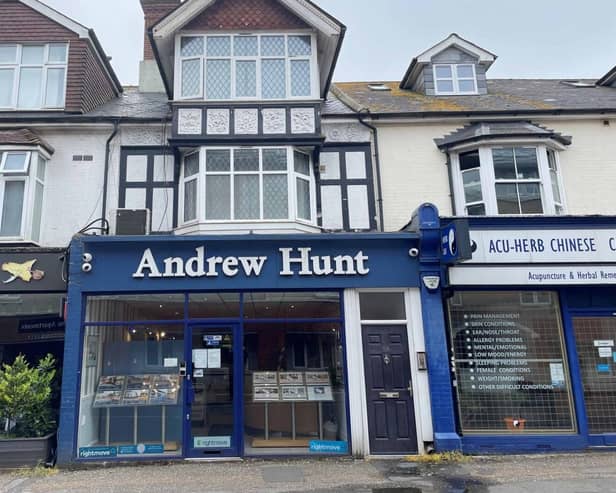 Lot 79 -  5 High Street, Crawley, West Sussex, RH10 1BH GUIDE PRICE.