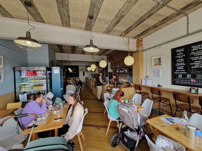 River Café & Bistro opened around a month ago. It used to be Tomfoolery and is still very popular with the locals and people visiting Shoreham