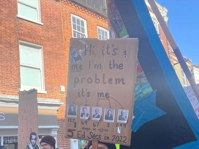 School strikes in Sussex: Hundreds of protesters arrive to take part in Sussex teacher protest - in 23 pictures