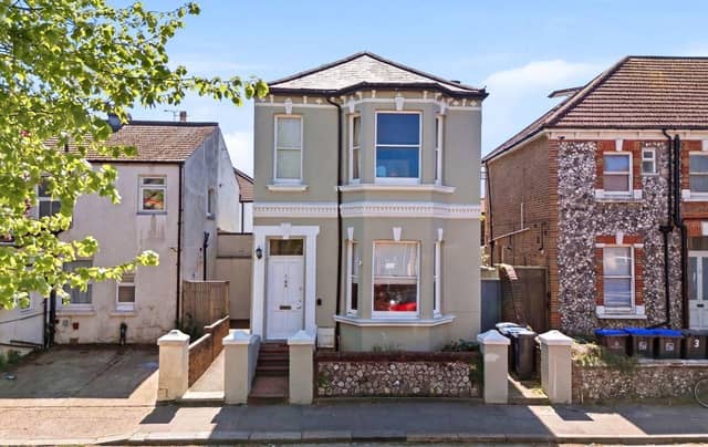 This property boasts classic period kerb appeal, with an attractive façade that reflects the home’s heritage
