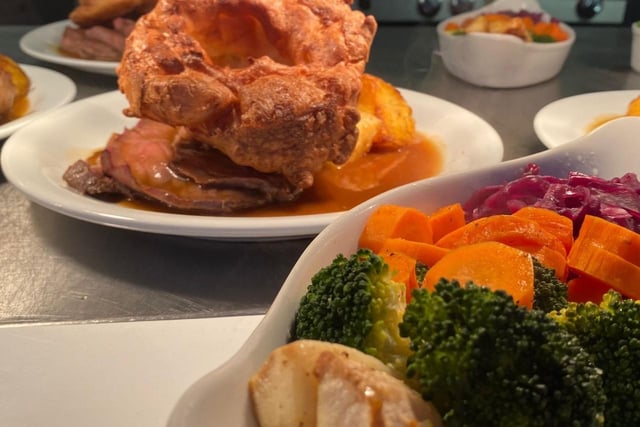 A selection of locally sourced meats, crispy roast potatoes, seasonal vegetables, Yorkshire pudding and chef’s secret gravy recipe. Plus veggie options as well.