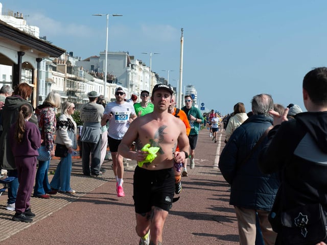 Hastings Half Marathon 2026 - pictures by Frank Copper