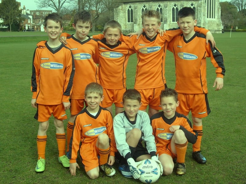 Worthing United's U10 C team, Joseph Gallagher, Tom Chaplain, Callum Cook, Tom Pickles, Connor Pomeroy, Lewis Moores, Matty Harbron and Ellis Reid in March 2009