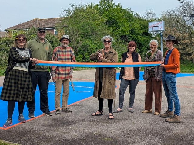 The project was led by the Friends of Lyons Farm Open Space