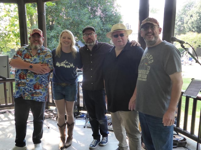 The Alabama Stills are a regular act across the South Coast.
