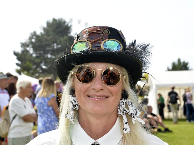 Steampunk Festival Eastbourne 23 (Photo by Jon Rigby)