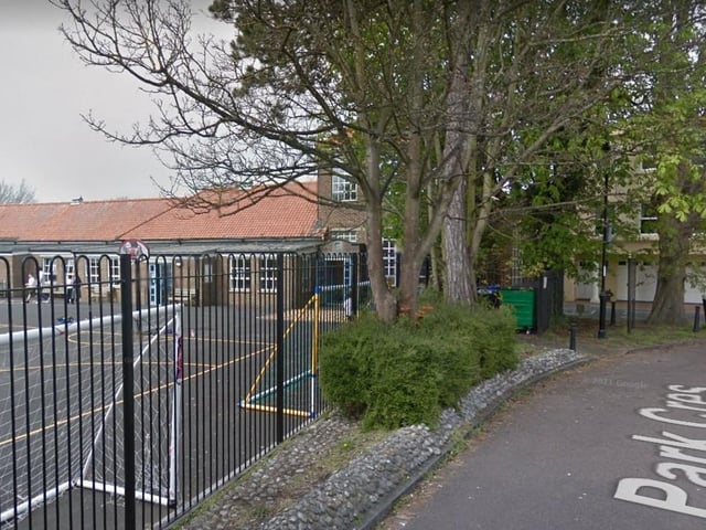 At St Mary's Catholic Primary School, 59% of parents who made it their first choice were offered a place for their child. A total of 21 applicants had the school as their first choice but did not get in.