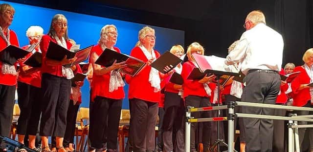 Bexhill Community Singers conducted by Mark Napier