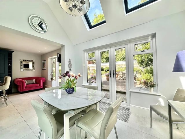 De Roos Road, Eastbourne