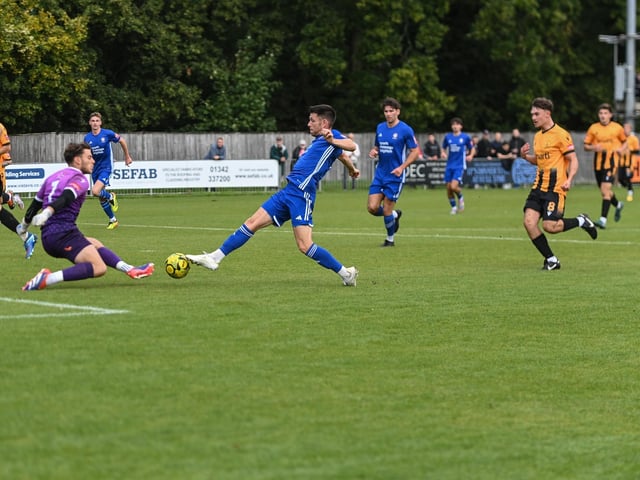 East Grinstead Town v Hassocks, Isthmian south east division