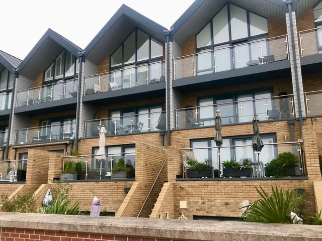 Yopa West Sussex is offering a rare opportunity to buy a stunning waterfront residence on a prime plot in an exclusive private development on the riverbank in Shoreham. The four-bedroom town house is priced at £1,150,000.