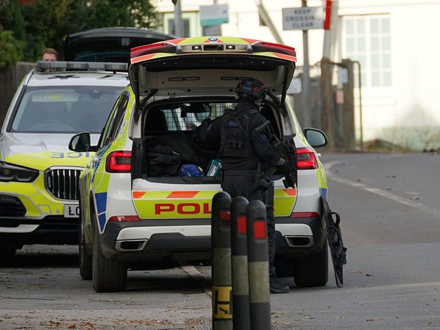 Motorists urged to avoid Berwick as police respond to robbery