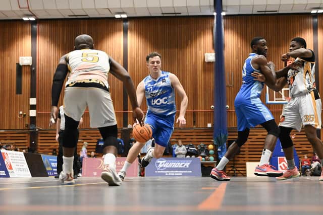 Worthing Thunder take on Thames Valley Cavaliers | Picture: Gary Robinson