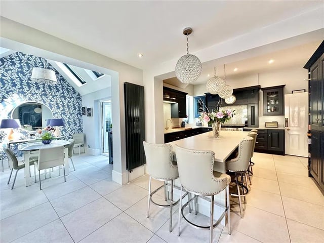 De Roos Road, Eastbourne
