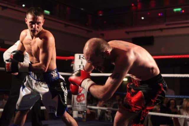 Lee Jenman is aiming for 151 consecutive three-minute rounds of boxing, with a one-minute break between rounds