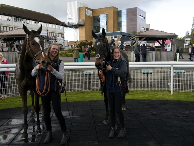 Race 6 The Best Odds Guarenteed At YEEHAA.BET Mares Novices Limited Handicap Hurdle Race at Fontwell on Friday 19 April 2024. www.polopictures.co.uk Fontwell Arundel Clive Bennett 20240419 ©2024 Clive Bennett Photography 19/04/2024 _CAB3844.JPG:Spring jump racing at Fontwell Park