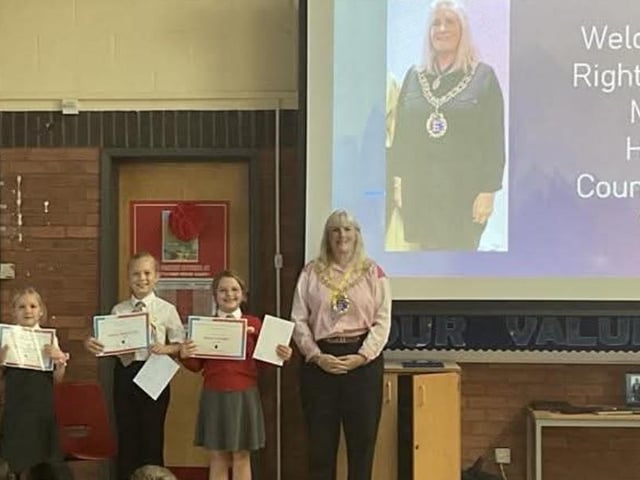 Hastings Mayor visits local primary school