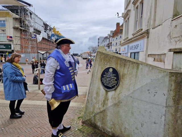 Worthing town crier Bob Smytherman launched his new walk on Tuesday, April 2, followed by afternoon tea at Worthing Town Hall to raise money for the mayor's charities, Broadwater Support Group and Community Hub, CYCALL inclusive cycling and the Parkinson's UK Worthing and Washington Group. Using information provided by The Worthing Society, Bob led a group of around 20 people on a three-hour walk around the town centre and seafront, giving many stories of the area's history en route.