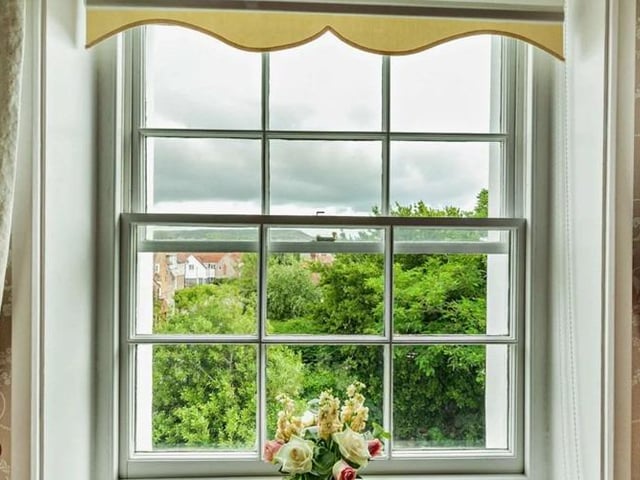House for sale in Seaford: 6 bedroom Georgian character house with south-facing balcony