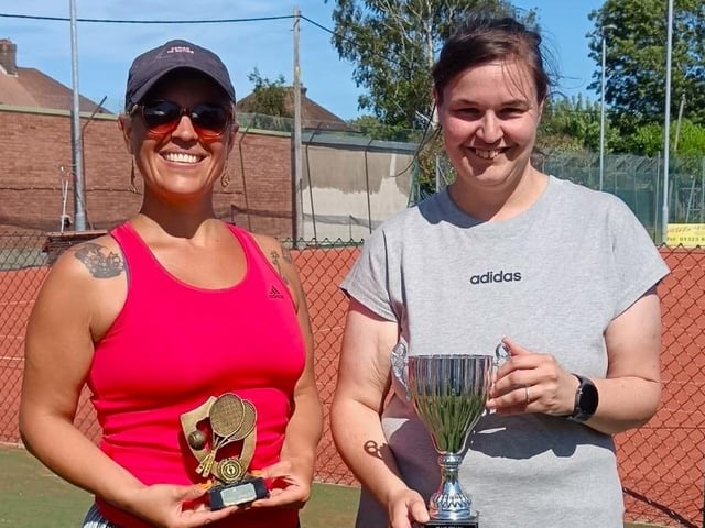 Plate singles final runner up Sarah Rust and winner Hayley Allender