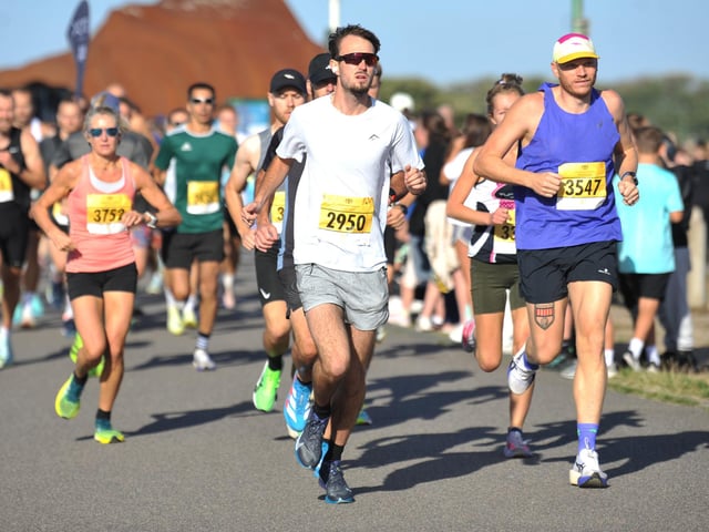 Littlehampton 10K 2026. HR26090601 Pic Hollie Robards/Iconic Media Group