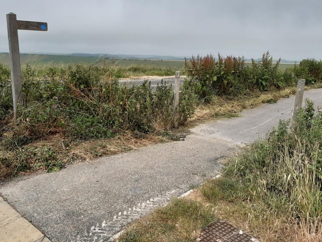 Follow the Falmer to Woodingdean Link Route running north alongside the right-hand side of Falmer Road