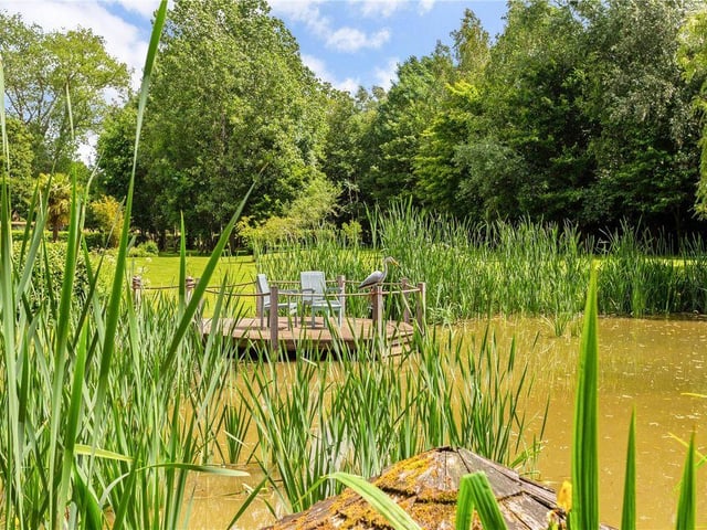 6 bed detached house for £2,750,000. Sold by Hamptons