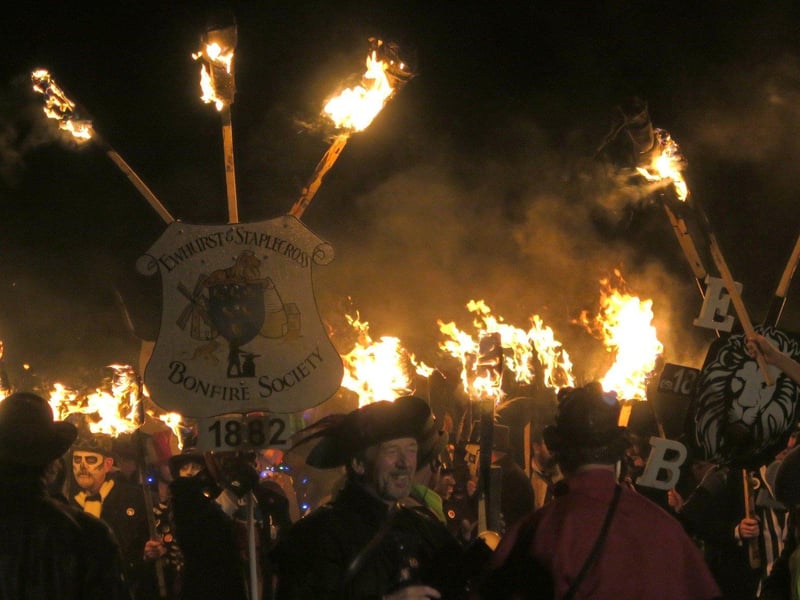 Ewhurst & Staplecross Bonfire 2023. Photo by Andrew Clifton.