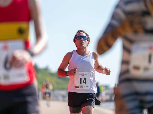 Images by Steven Farley from the 2023 Eastbourne 10k