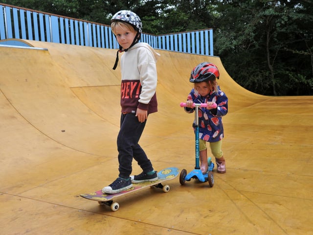 Official opening of the new Southwater Skatepark. SR2307312. Photo by S Robards/Sussex World