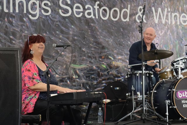 Hastings Seafood & Wine festival 2023. Photo by Kevin Boorman. Lianne Carroll's Jazz Breakfast.