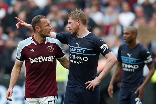 Squad value: £975m