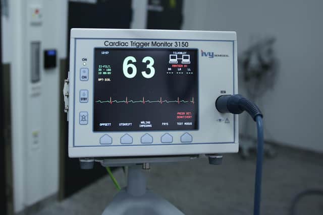 Cardiac monitoring equipment