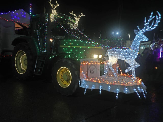 The Christmas Tractor Run 2024 leaving Hastings Old Town on December 21. Photo by Roberts Photographic.