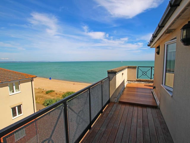 Maquarie Quay, Eastbourne