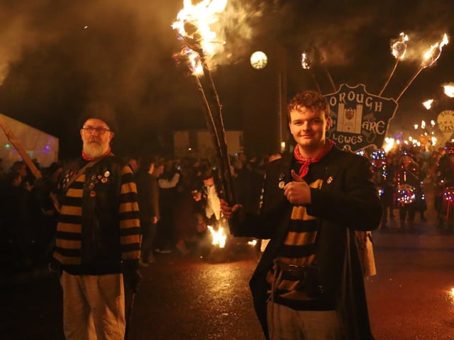 Robertsbridge Bonfire 2023. Photo by Andrew Clifton.