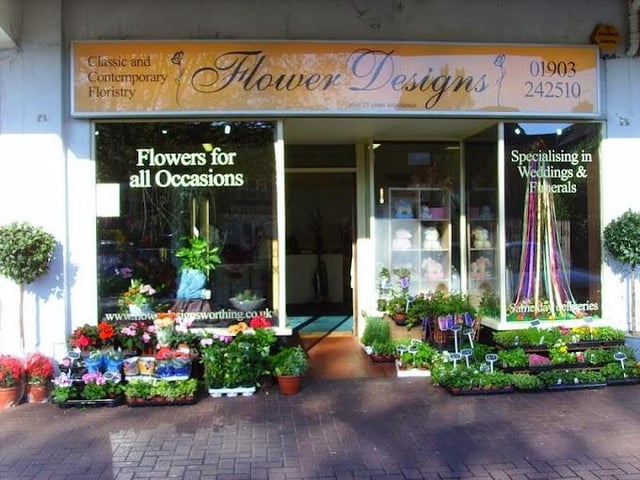Flower Designs in Strand Parade, The Boulevard, Goring, has a passion for all flowers and detail, offering tailor made designs to suit all budgets and occasions
