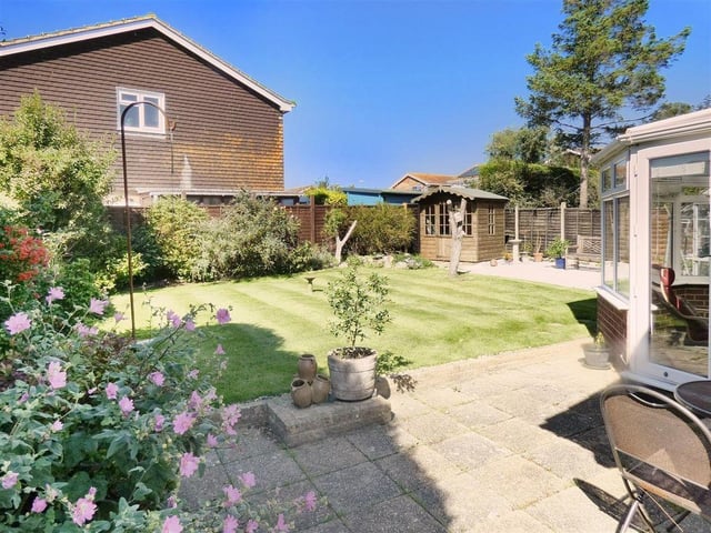 This three-bedroom detached bungalow has come on the market with Glyn Jones priced at £550,000, with no forward chain