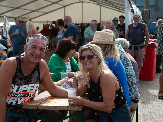 Hastings Old Town Carnival Week 2022: Nearly on the Beach Concert. Photo by Frank Copper