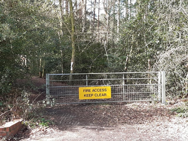 Now, if you would like to add this on to the Sandgate Park walk, which was also about four miles, you would be better to enter Sullington Warren further up Water Lane. This entrance is just north of where you come out from Sandgate Park.