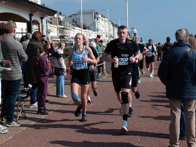 Hastings Half Marathon 2026 - pictures by Frank Copper