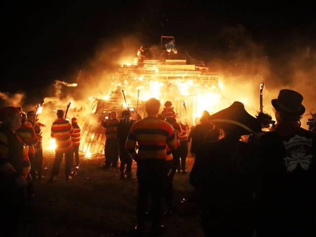Hastings Bonfire 2026. Photos by Andrew Clifton