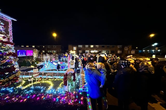 The Barber/James family filled their garden with lights to help bring a smile and Christmas cheer to the community. They used this opportunity to raise some very much needed and well-deserved funds for a charity very close to their hearts, Autism Support Crawley