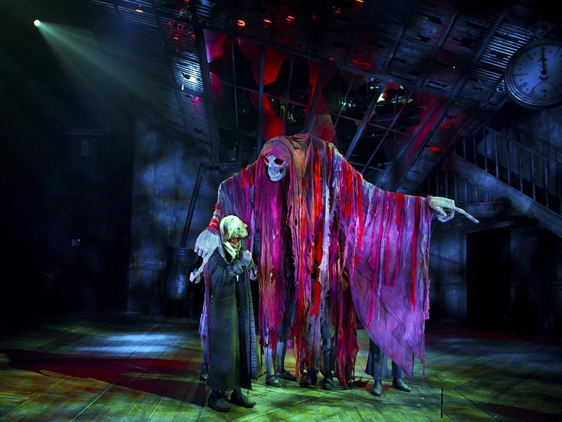 Chichester Festival Youth Theatre at Christmas