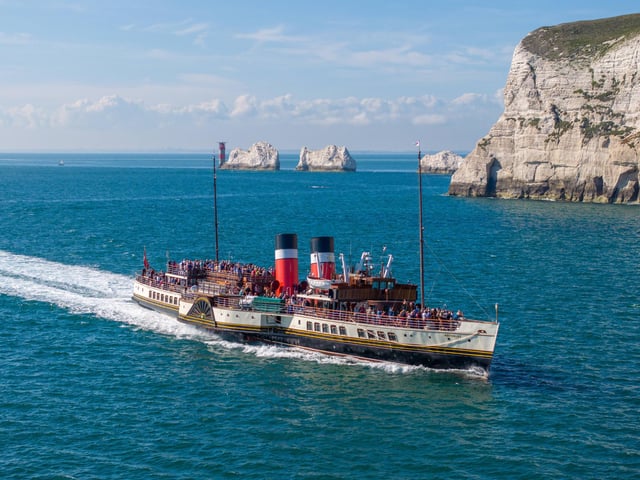 Waverley steams round the Isle of Wight.