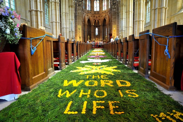 Corpus Christi Carpet of Flowers 2022 at Arundel Cathedral. Pic S Robards SR2206162