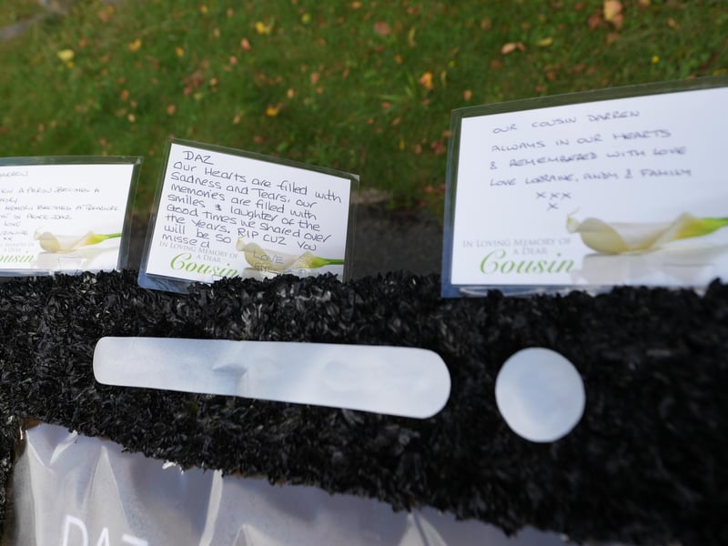 Beloved Worthing resident Darren Doe was given a spectacular send-off with stunning floral displays during his funeral procession.
