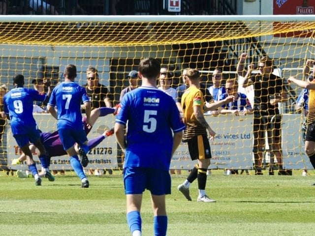 Littlehampton Town v Herne Bay