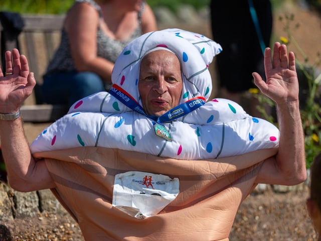 Images by Steven Farley from the 2023 Eastbourne 10k