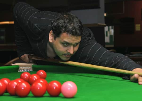 Leo Fernandez came from 5-1 down to beat Ding Junhui 6-5 at the UK Championship.